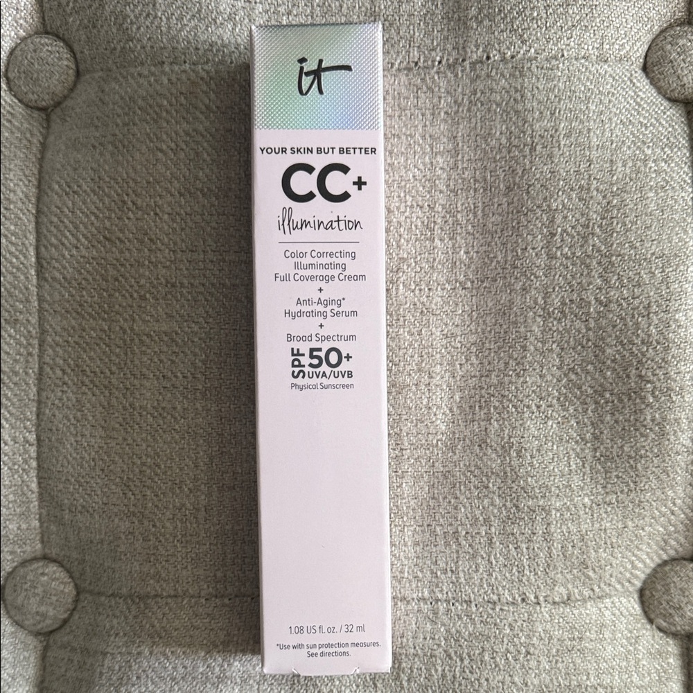 IT Cosmetics CC+ Illumination Cream SPF 50+